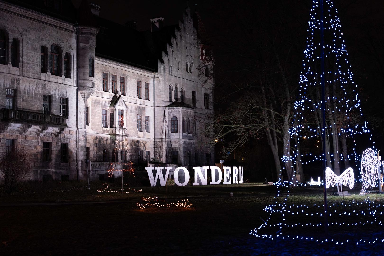Wonderland Schriftzug im Winter Wonderland Stein bei Nürnberg, Deutschland 2024